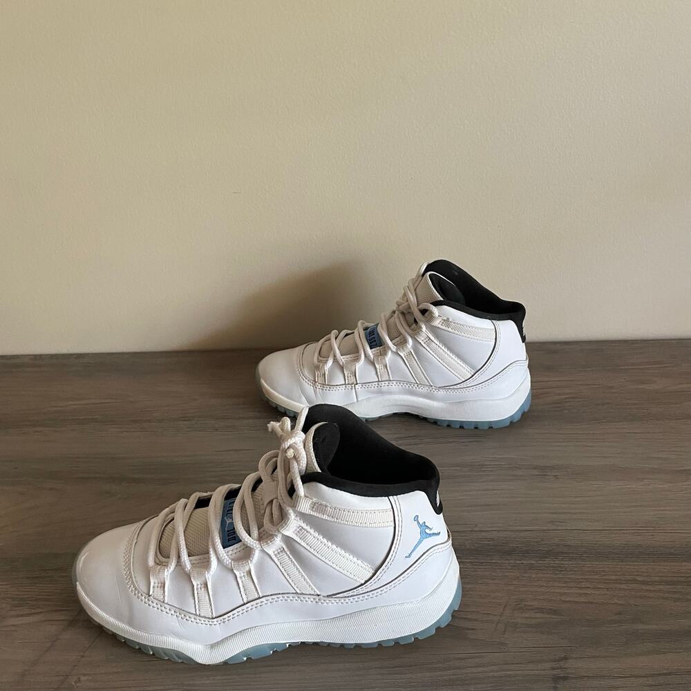 Air Jordan 11 Retro PS Legend Blue 2024 Kids 2Y White 378039-104